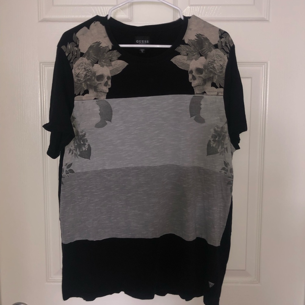 Men’s Guess Skull graphic tee XL